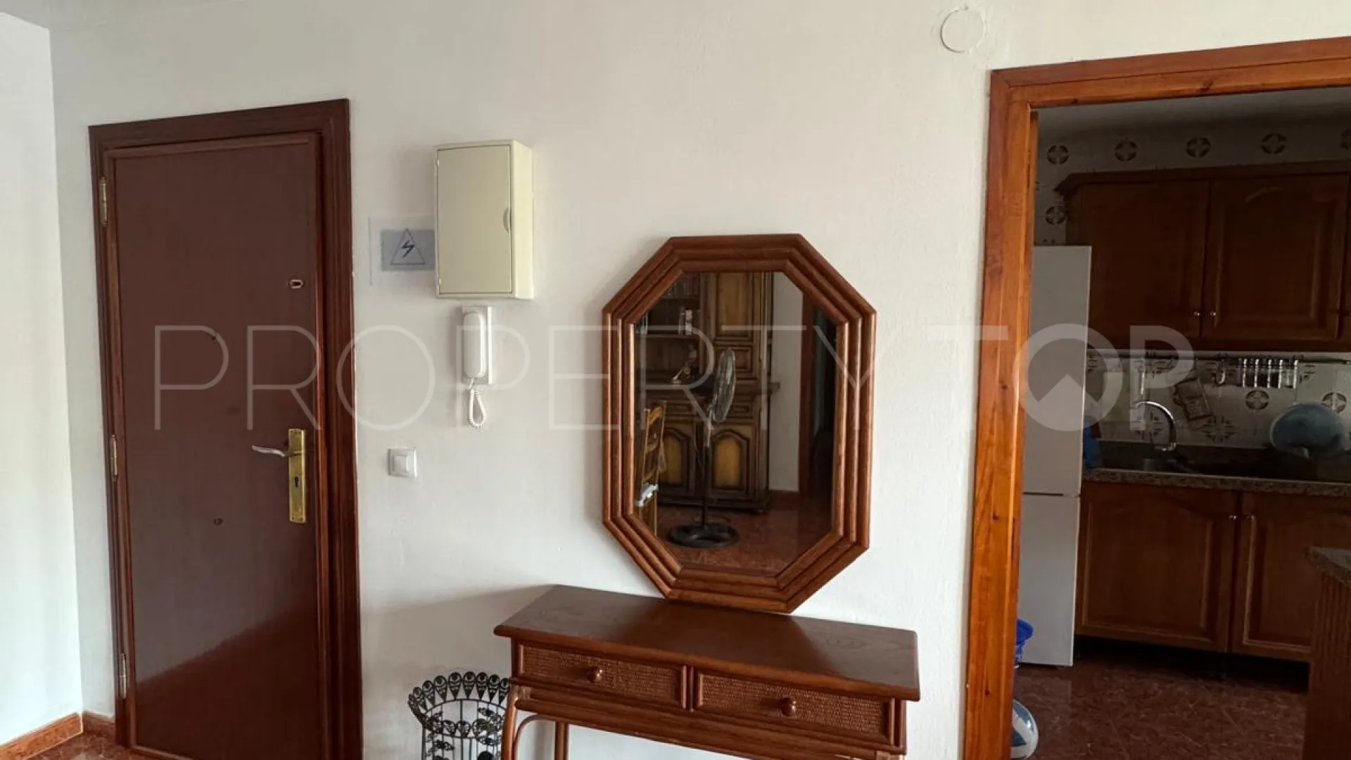 Sabinillas, apartamento con 3 dormitorios en venta