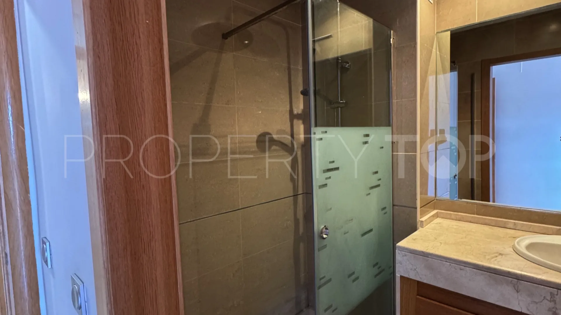 For sale Alcorrín 2 bedrooms ground floor apartment