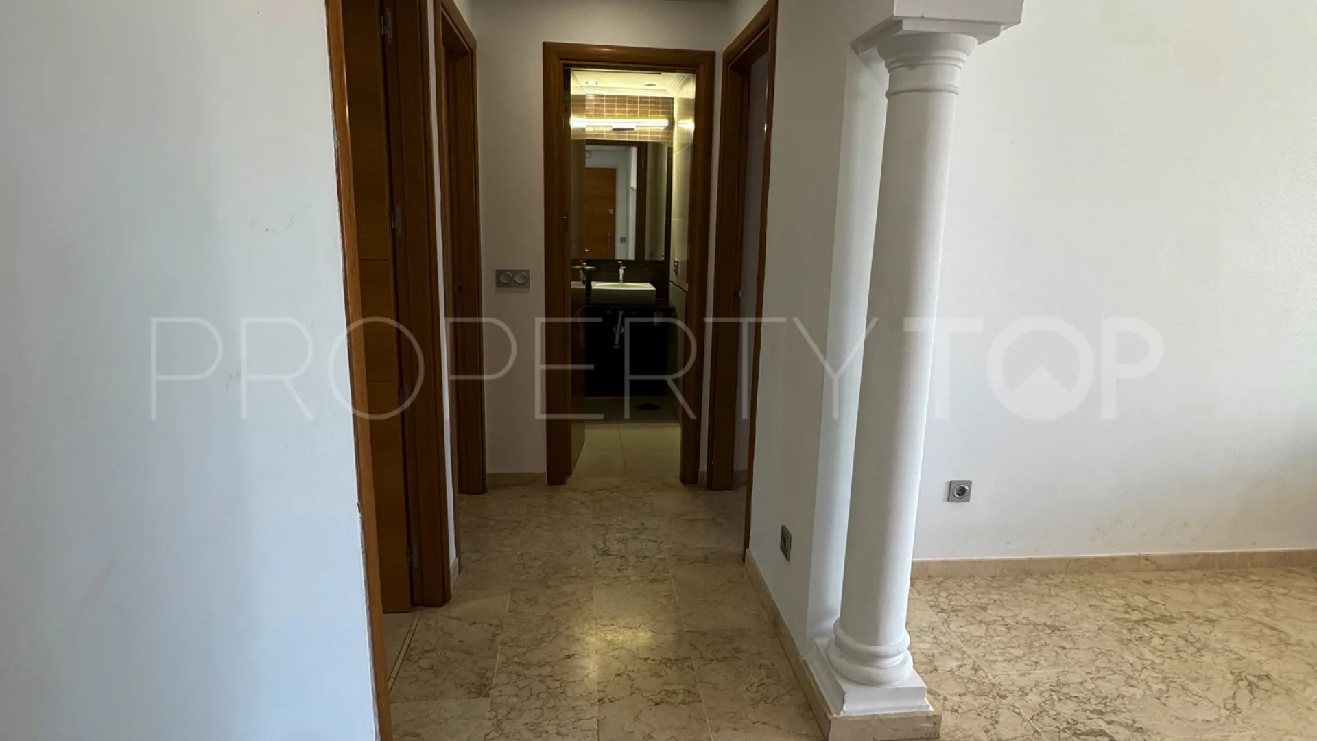 For sale Alcorrín 2 bedrooms ground floor apartment