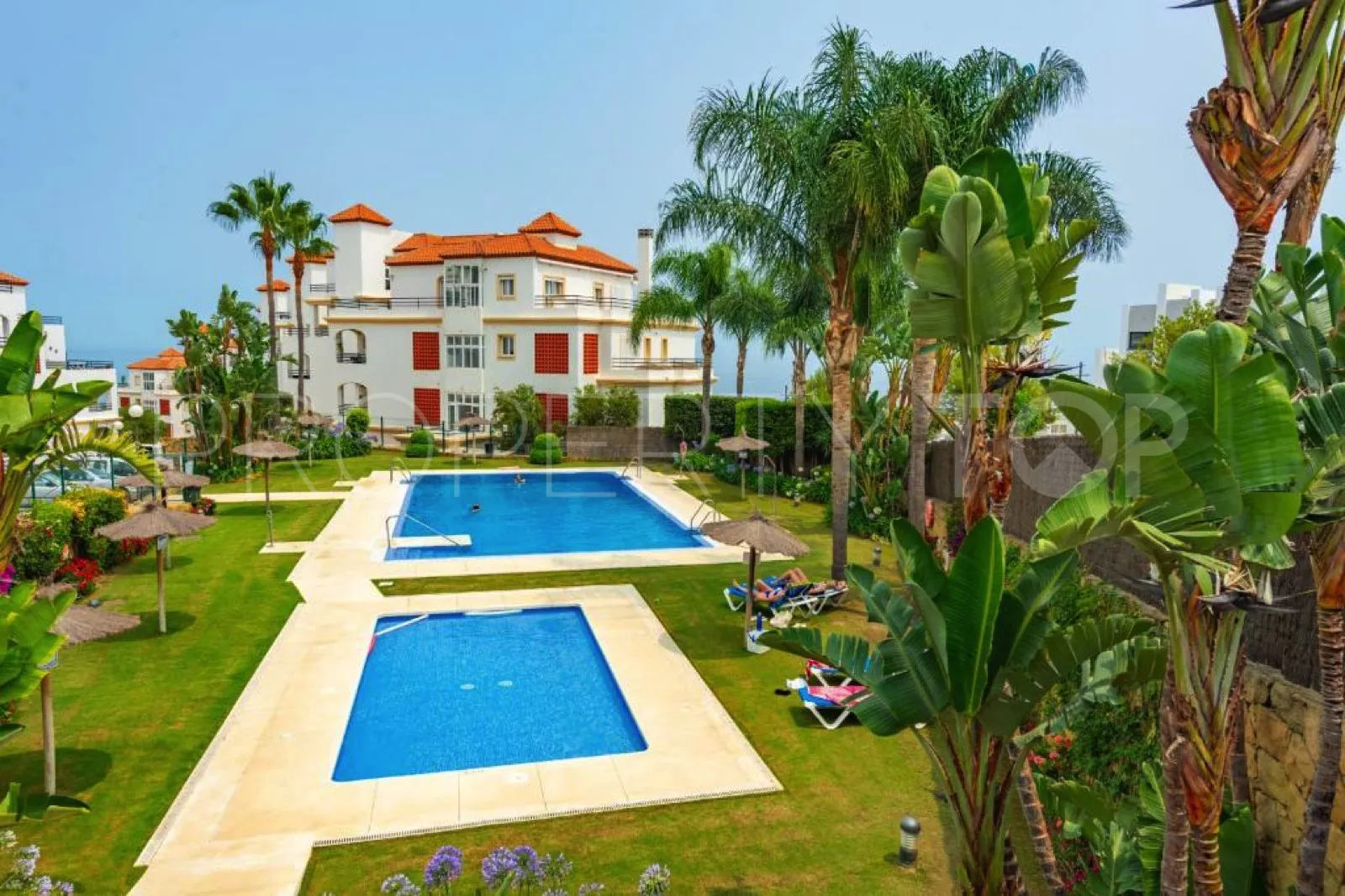 For sale Alcorrín 2 bedrooms ground floor apartment