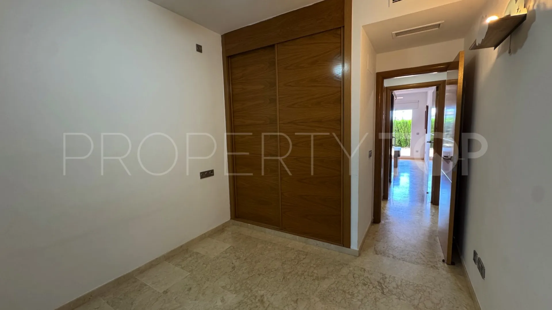 For sale Alcorrín 2 bedrooms ground floor apartment