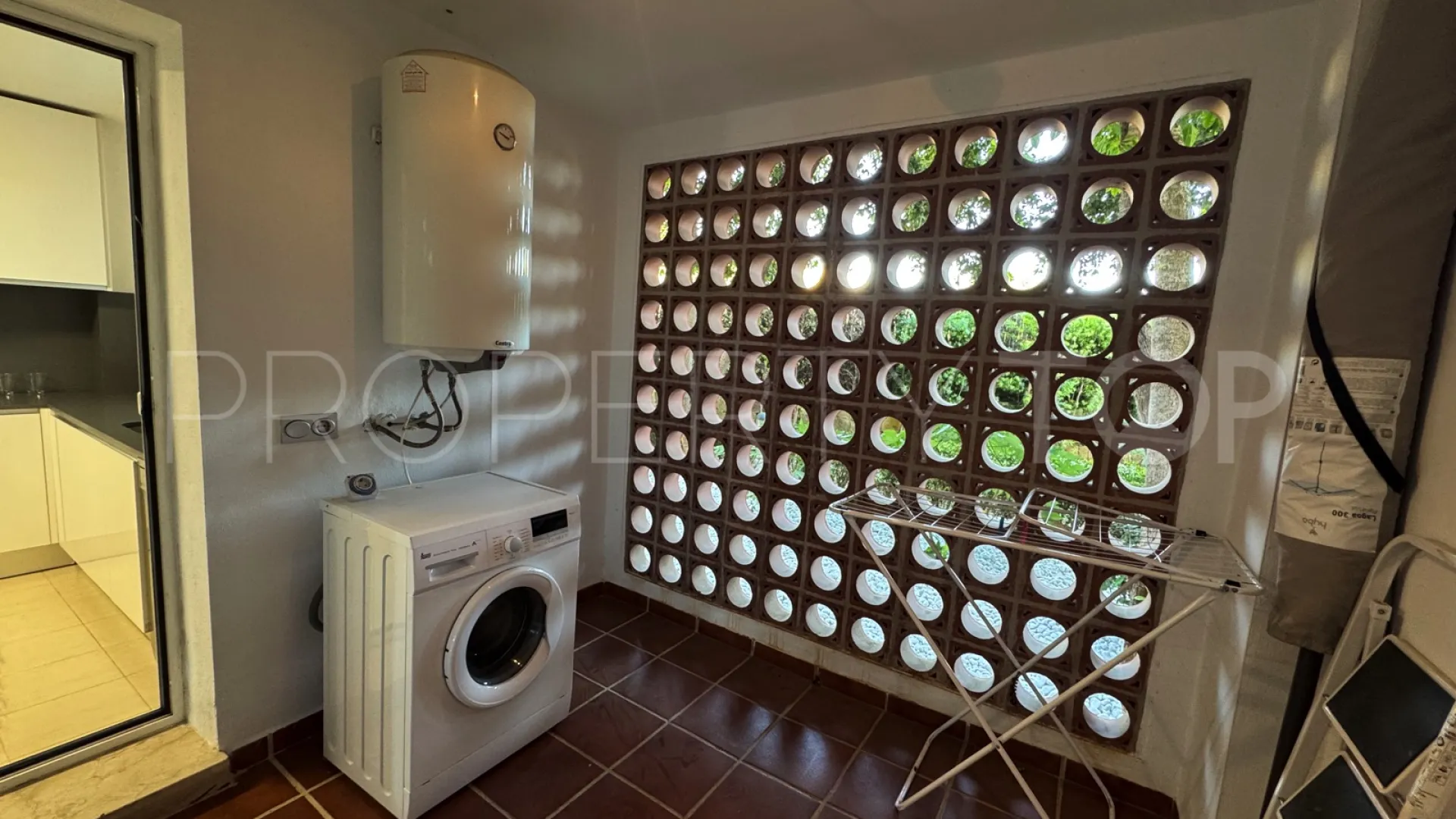 For sale Alcorrín 2 bedrooms ground floor apartment