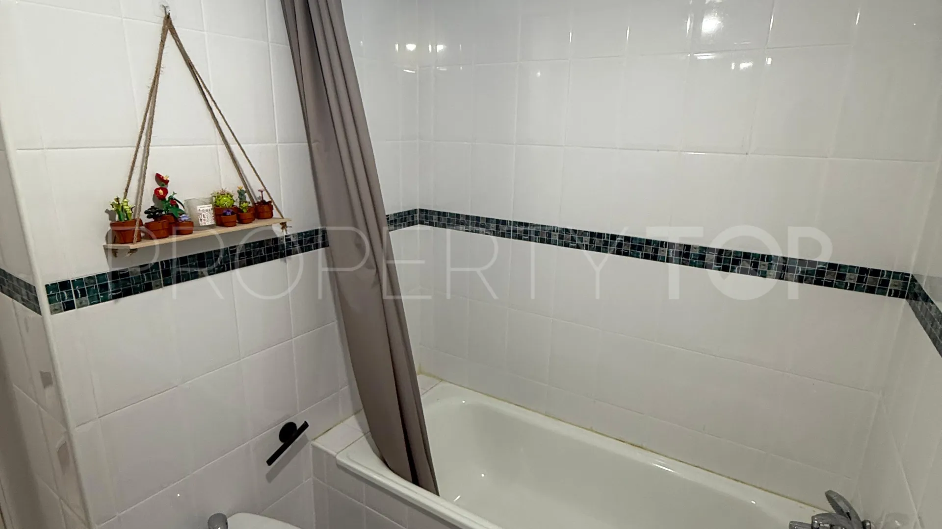 Apartamento planta baja en venta con 3 dormitorios en Hacienda de Casares