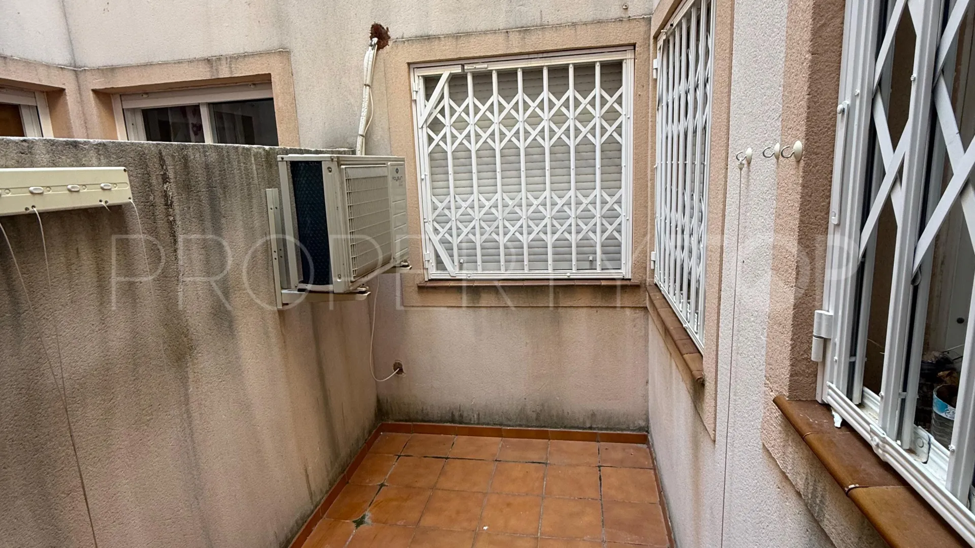 Apartamento planta baja en venta con 3 dormitorios en Hacienda de Casares