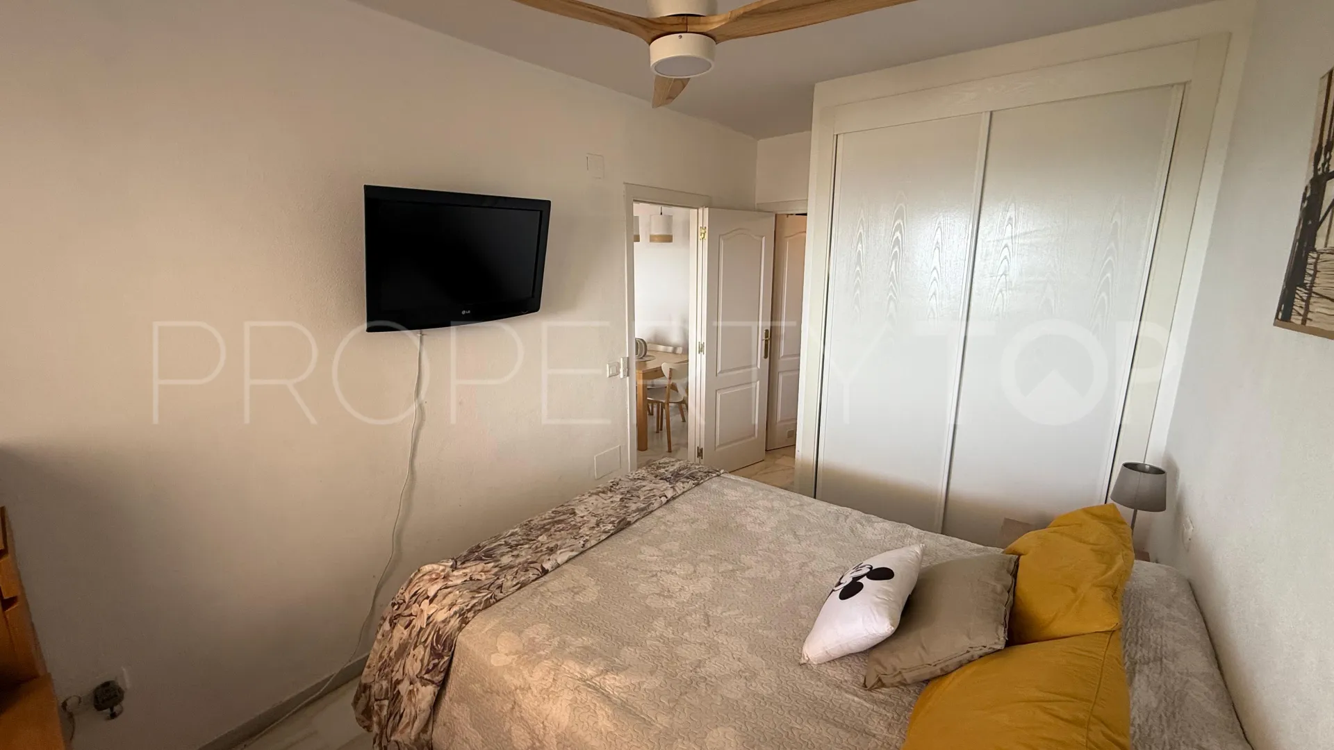 Apartamento planta baja en venta con 3 dormitorios en Hacienda de Casares