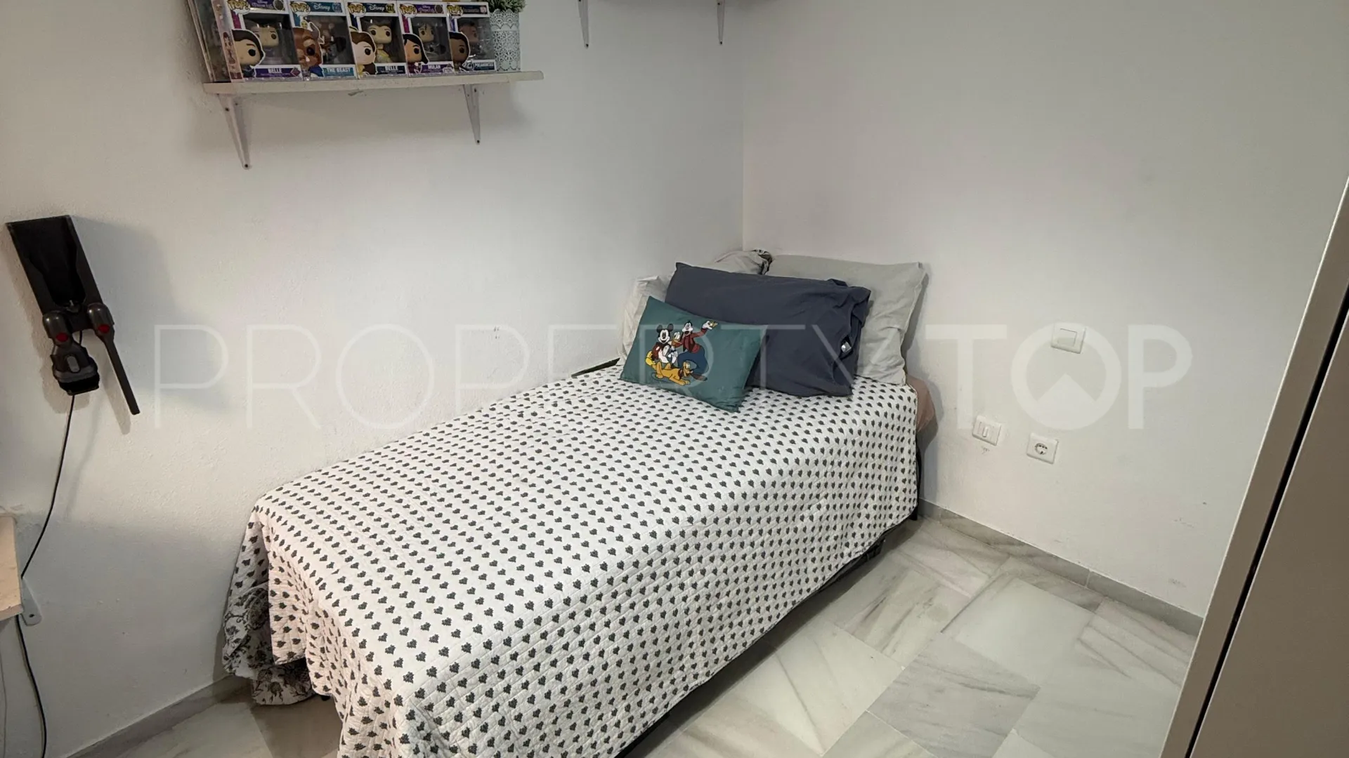 Apartamento planta baja en venta con 3 dormitorios en Hacienda de Casares