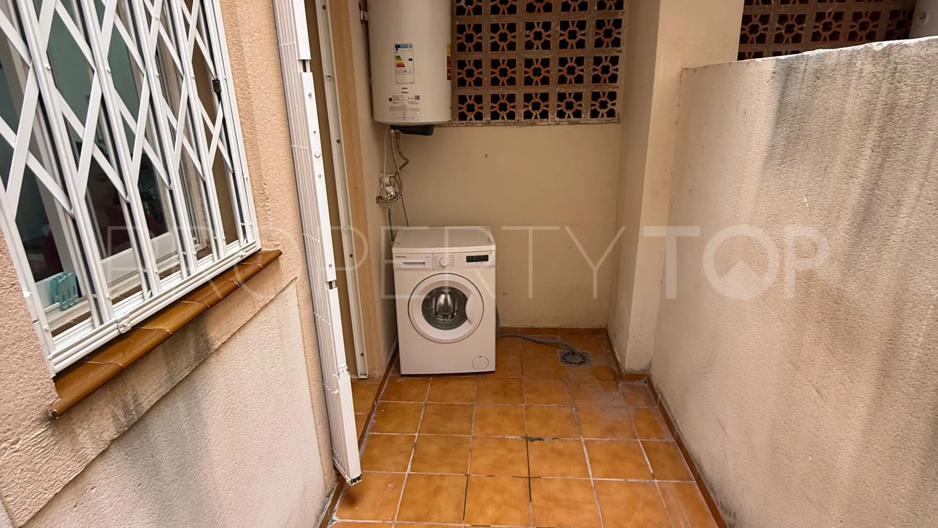 Apartamento planta baja en venta con 3 dormitorios en Hacienda de Casares