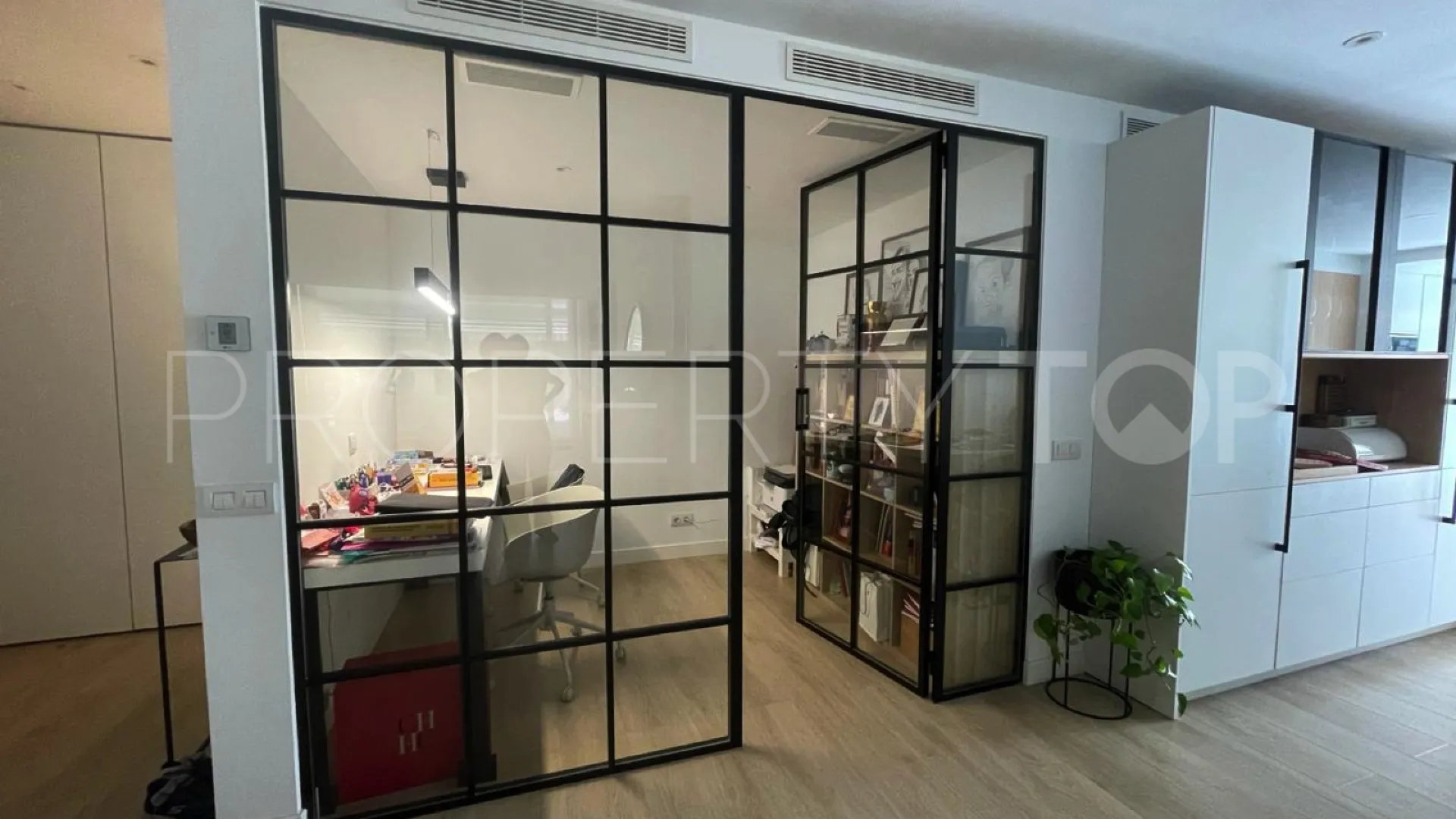 Ricardo Soriano, apartamento en venta con 4 dormitorios