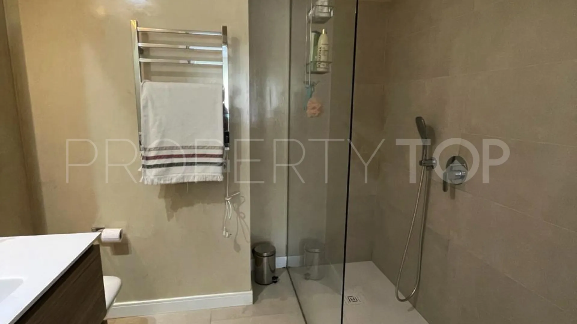 Ricardo Soriano, apartamento en venta con 4 dormitorios