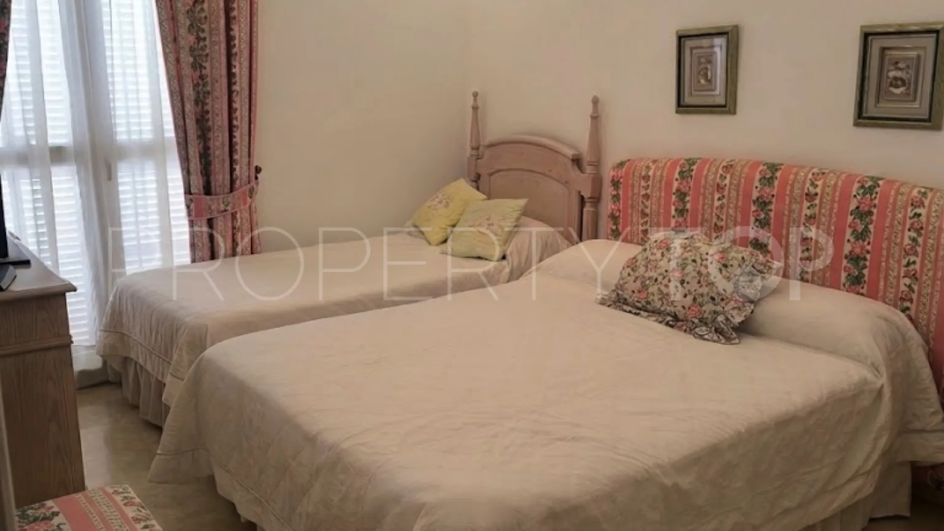 La Campana town house for sale