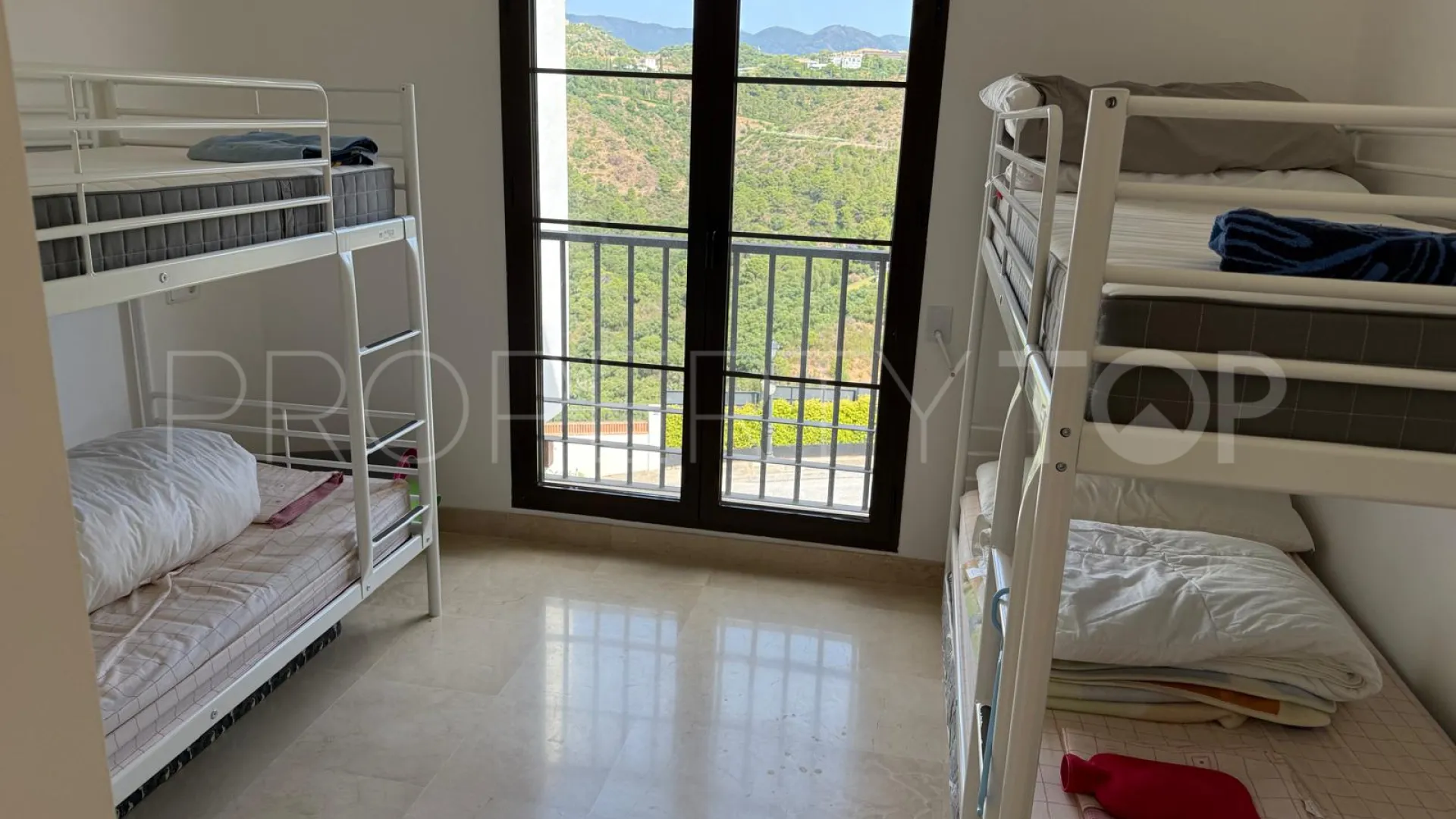 For sale penthouse with 2 bedrooms in Los Arqueros