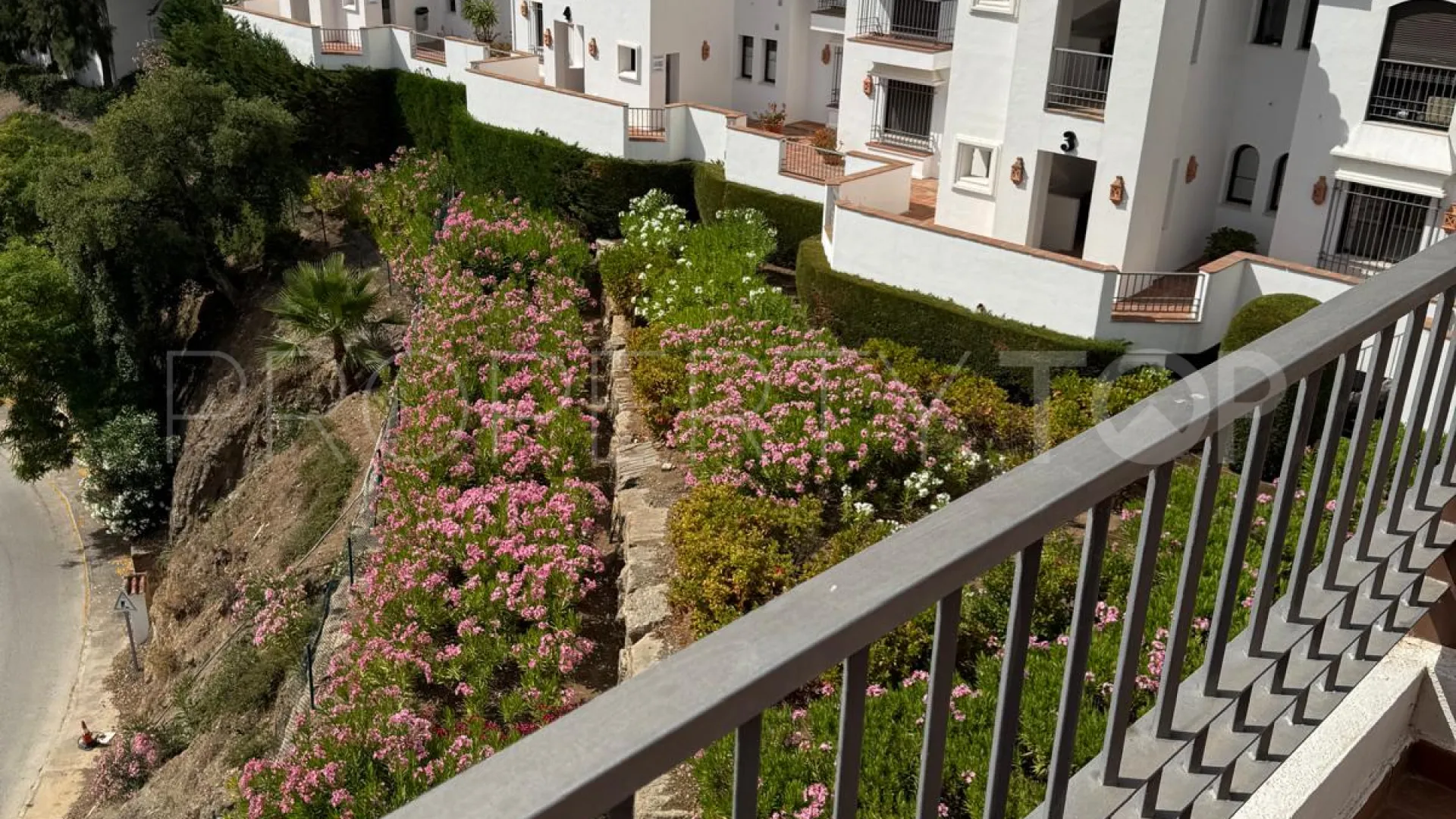For sale penthouse with 2 bedrooms in Los Arqueros