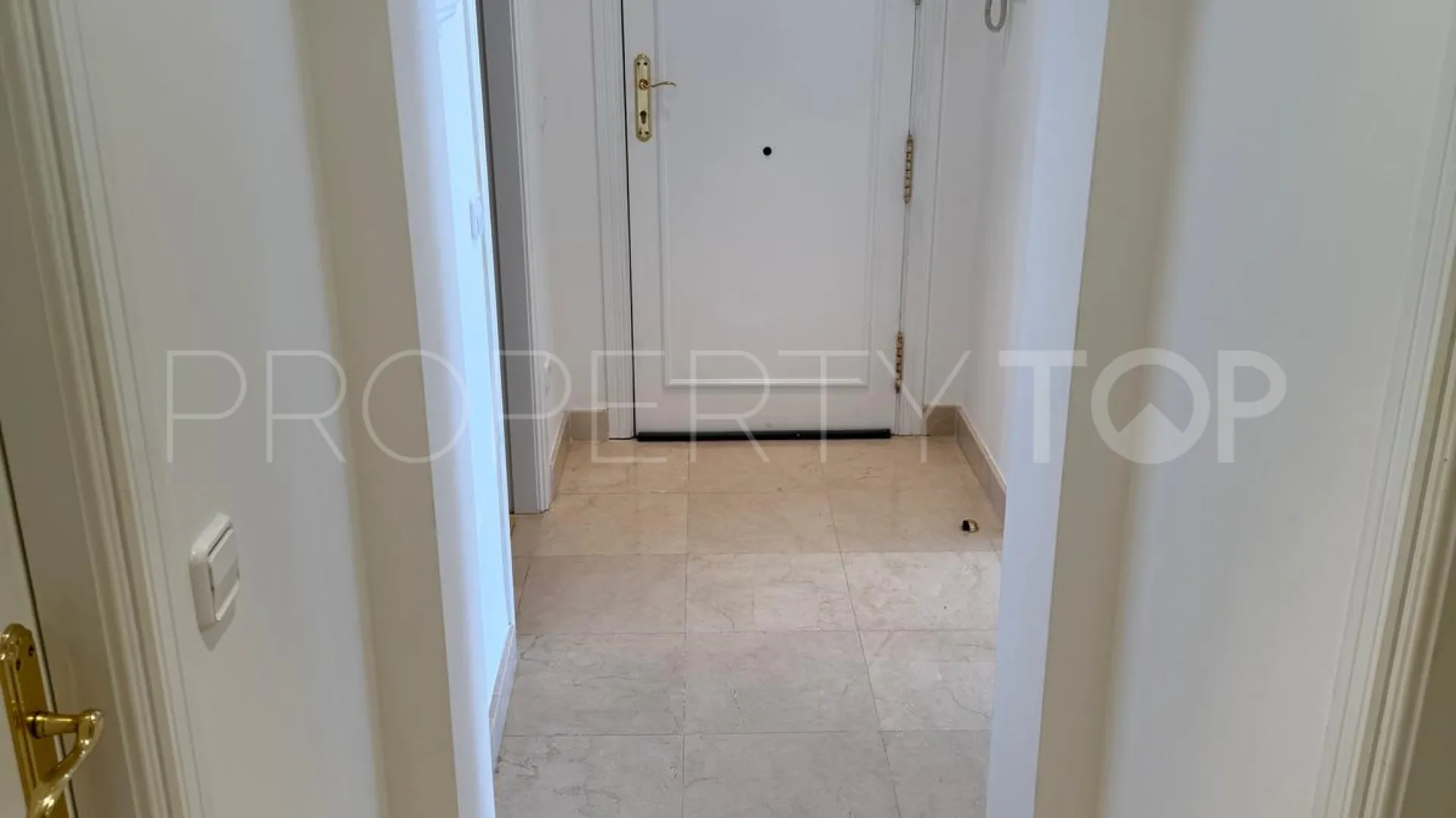 For sale penthouse with 2 bedrooms in Los Arqueros