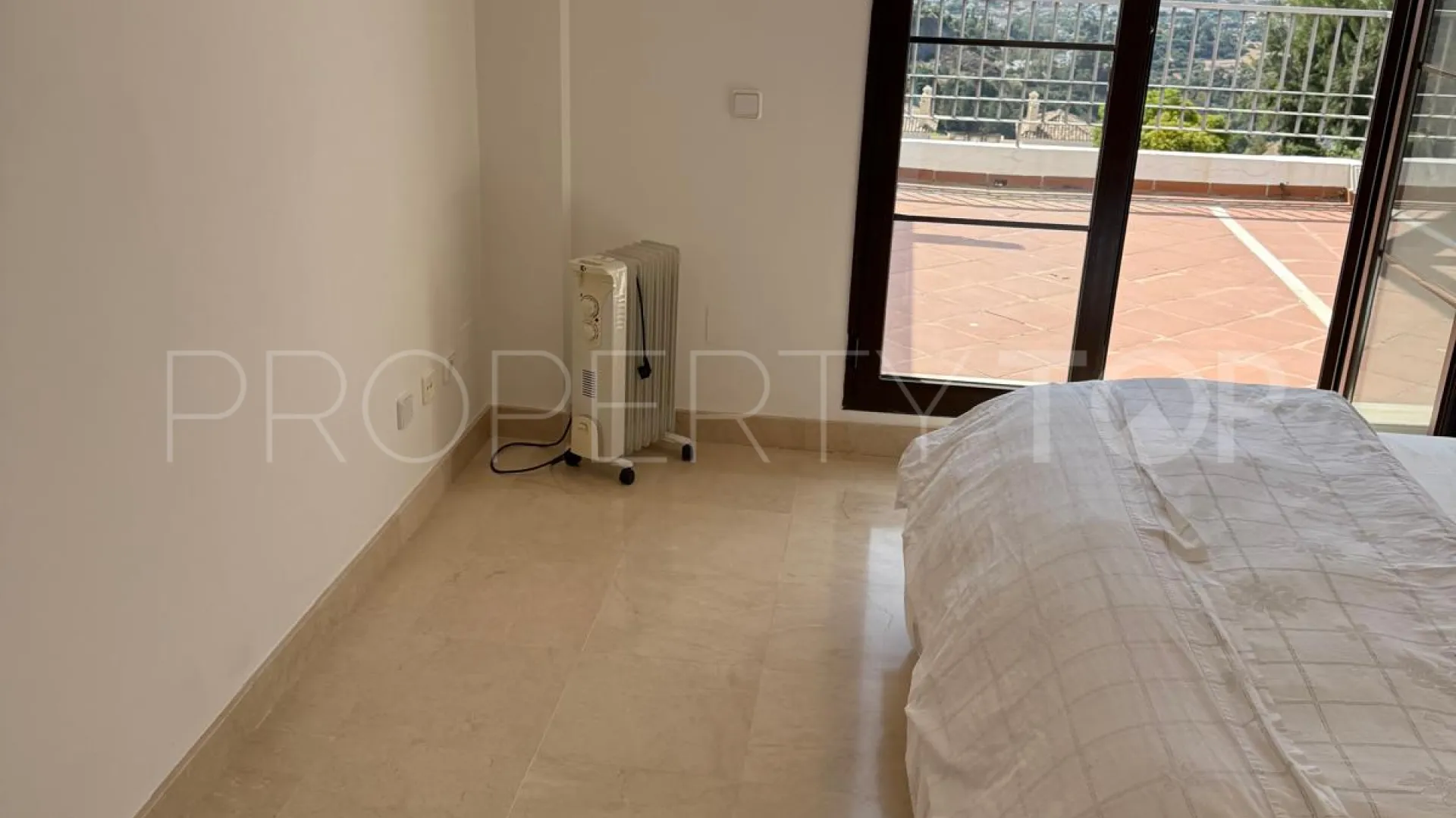 For sale penthouse with 2 bedrooms in Los Arqueros