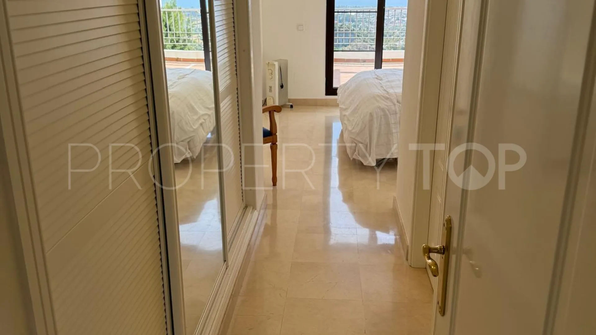 For sale penthouse with 2 bedrooms in Los Arqueros