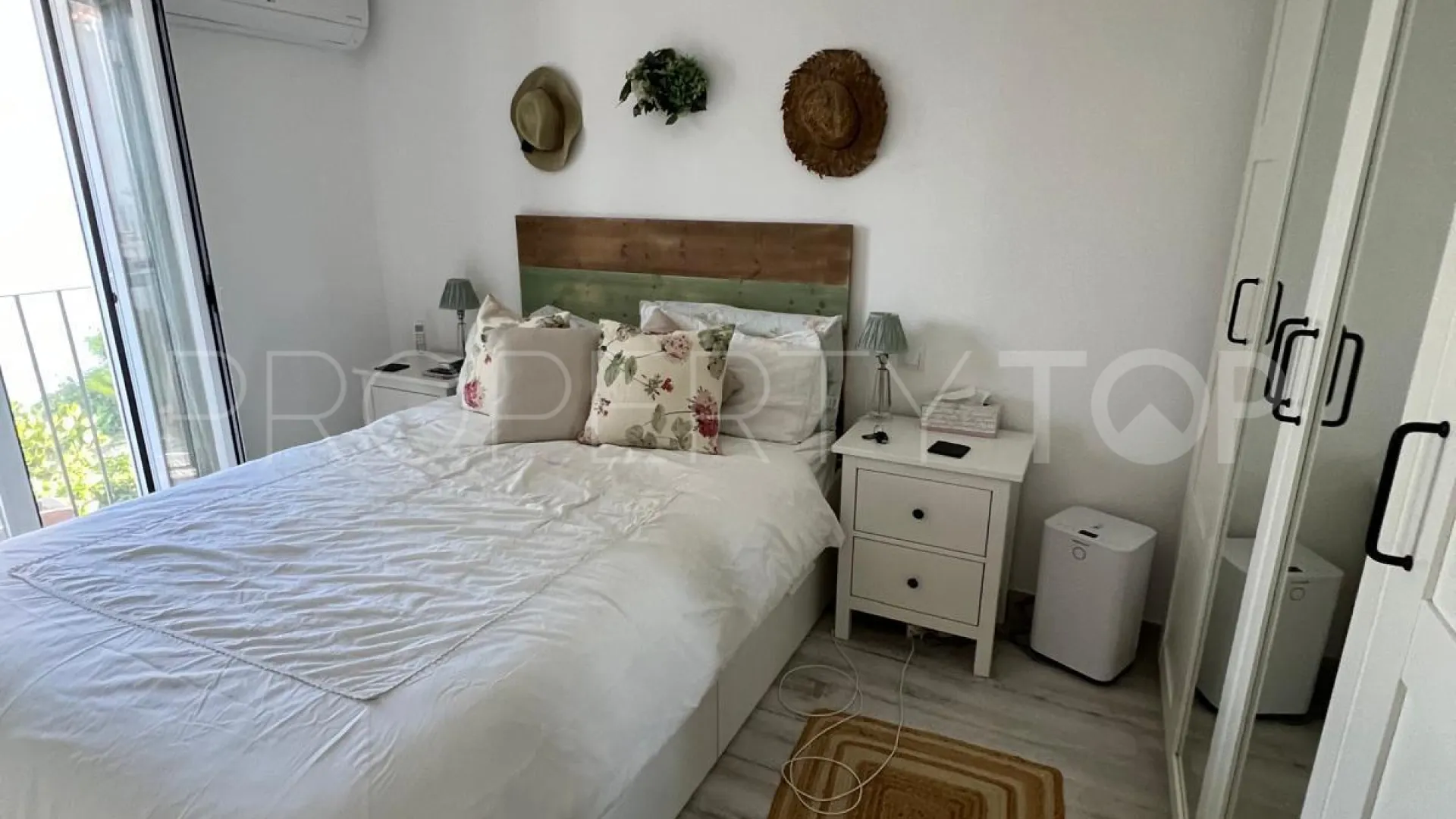 Semi detached house for sale in Casares Playa with 3 bedrooms