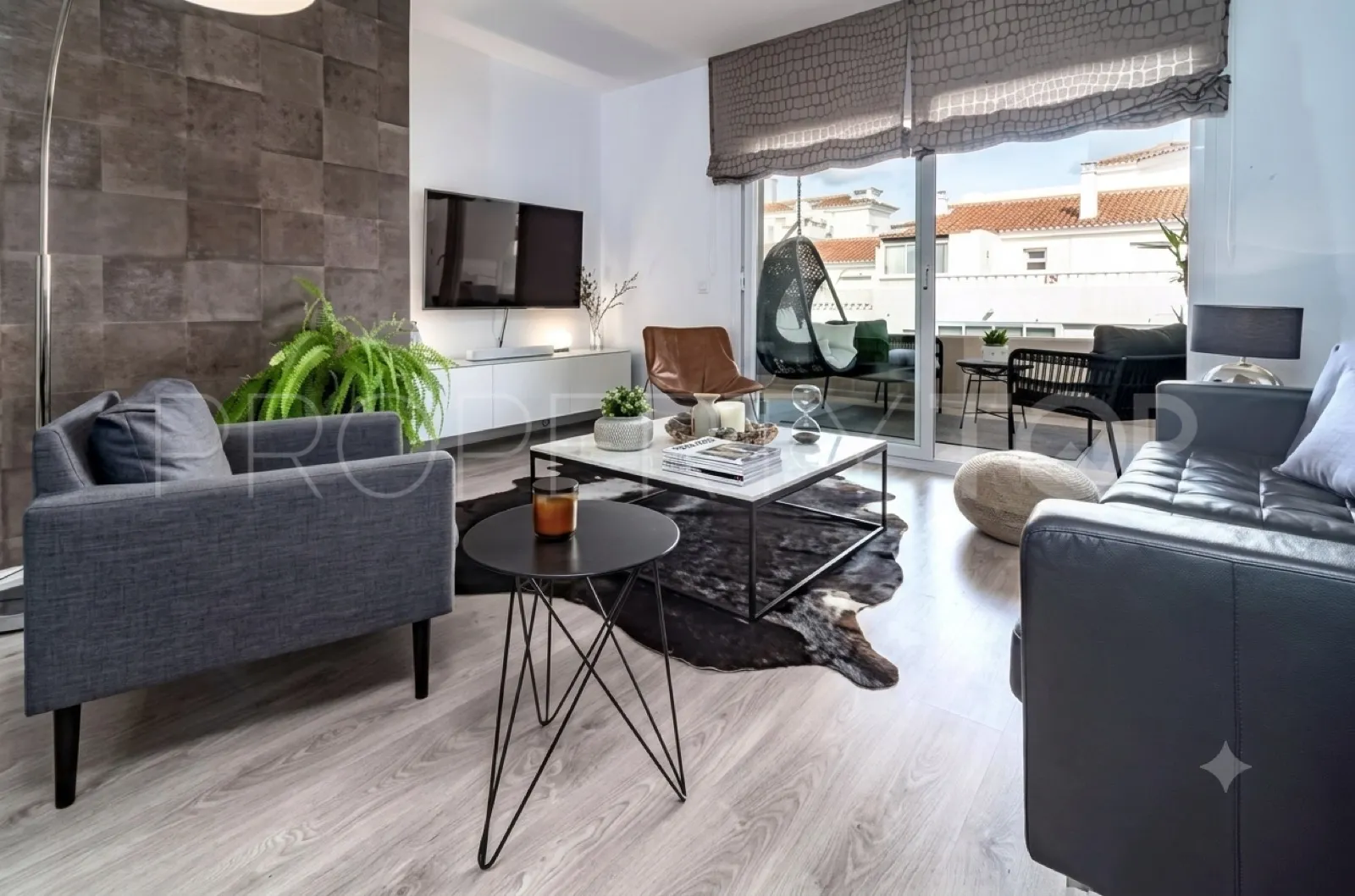 Buy La Campana apartment with 3 bedrooms