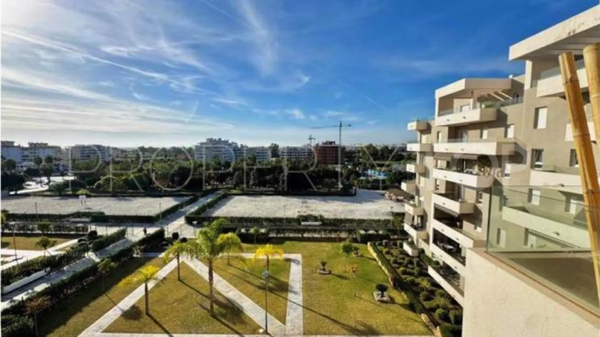 Buy La Campana apartment with 3 bedrooms