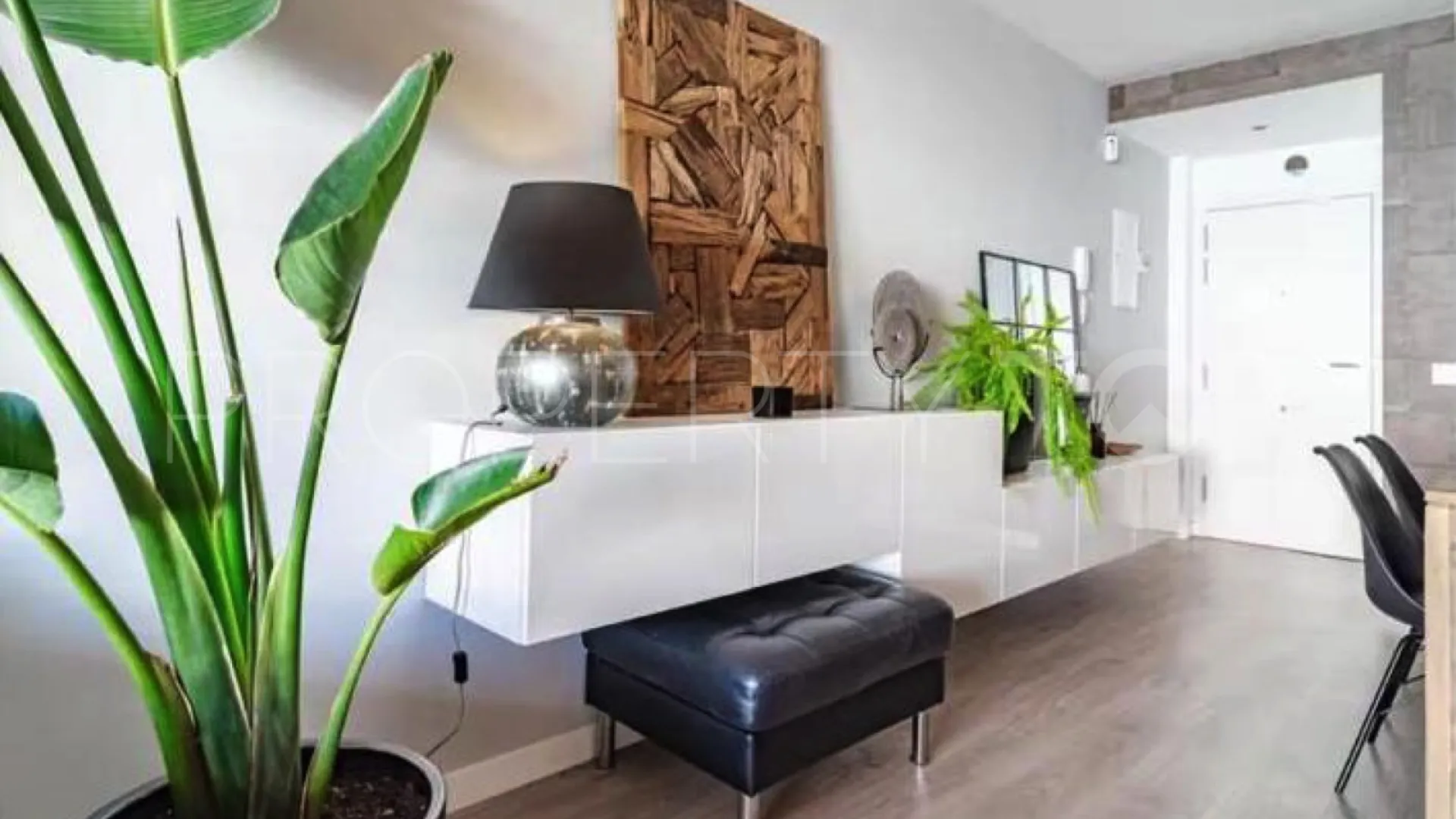 Buy La Campana apartment with 3 bedrooms