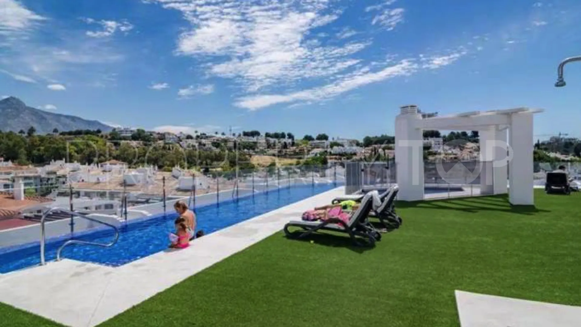 Buy La Campana apartment with 3 bedrooms