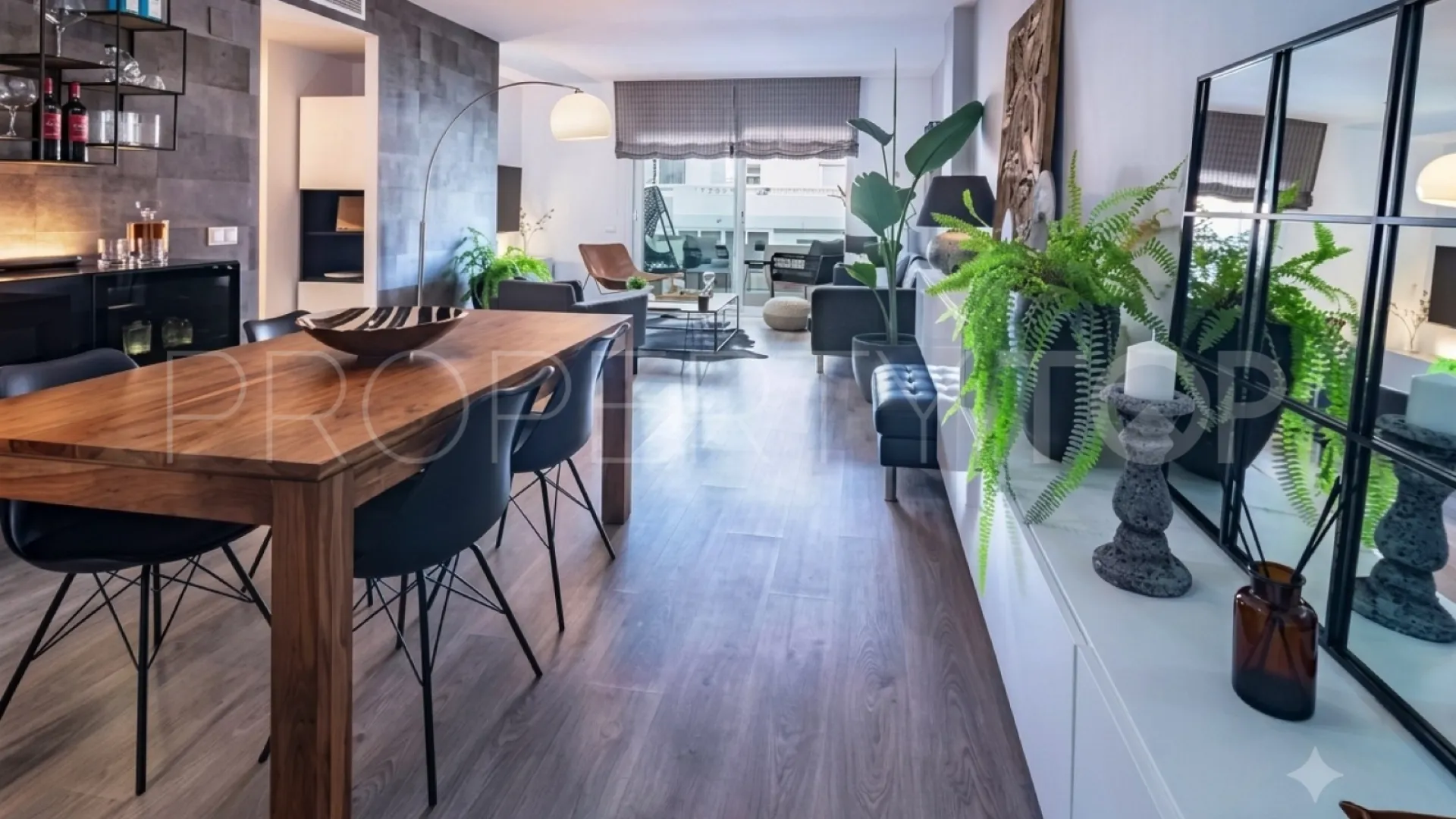 Buy La Campana apartment with 3 bedrooms
