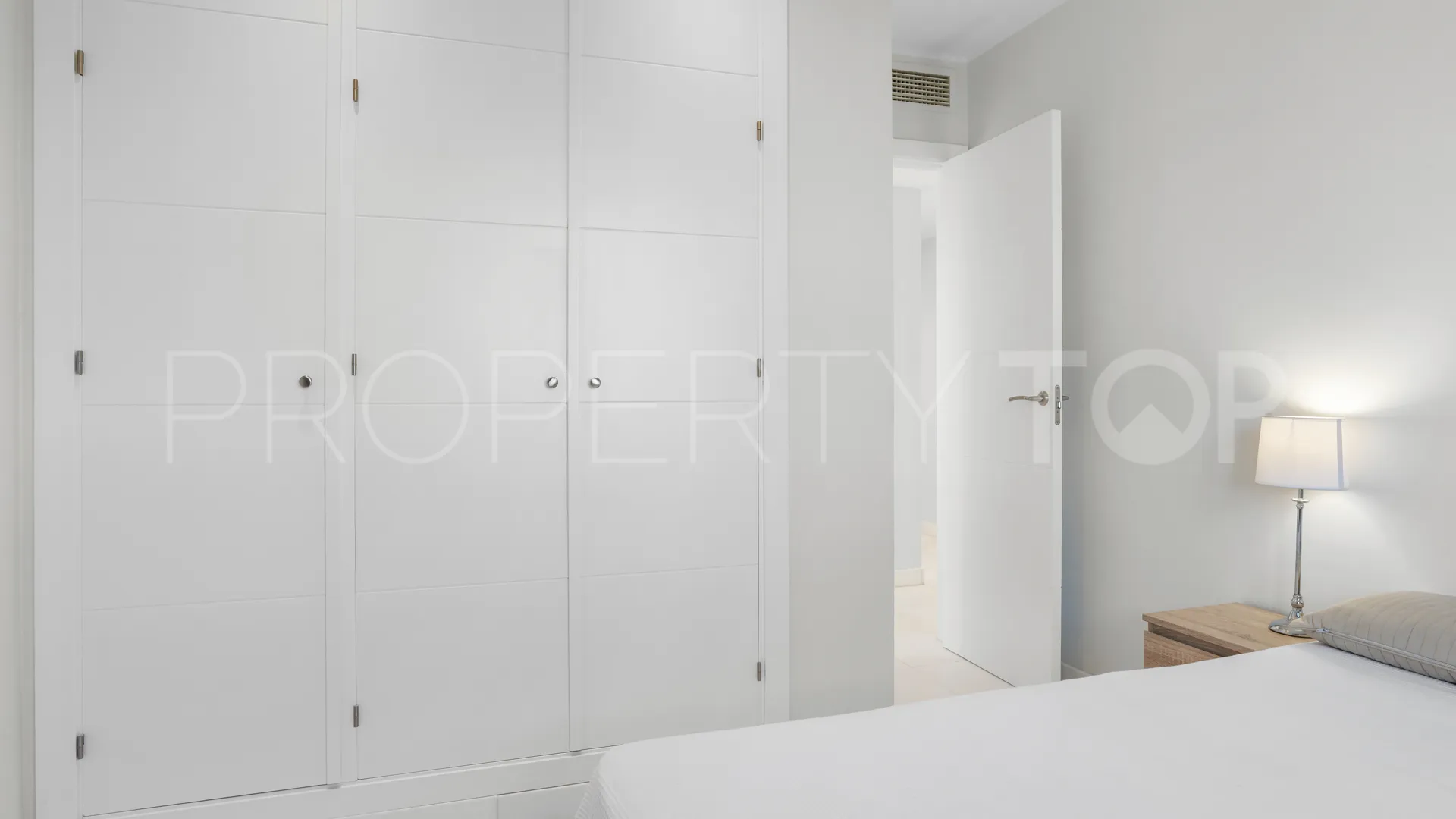 Se vende atico duplex en Doña Julia con 3 dormitorios