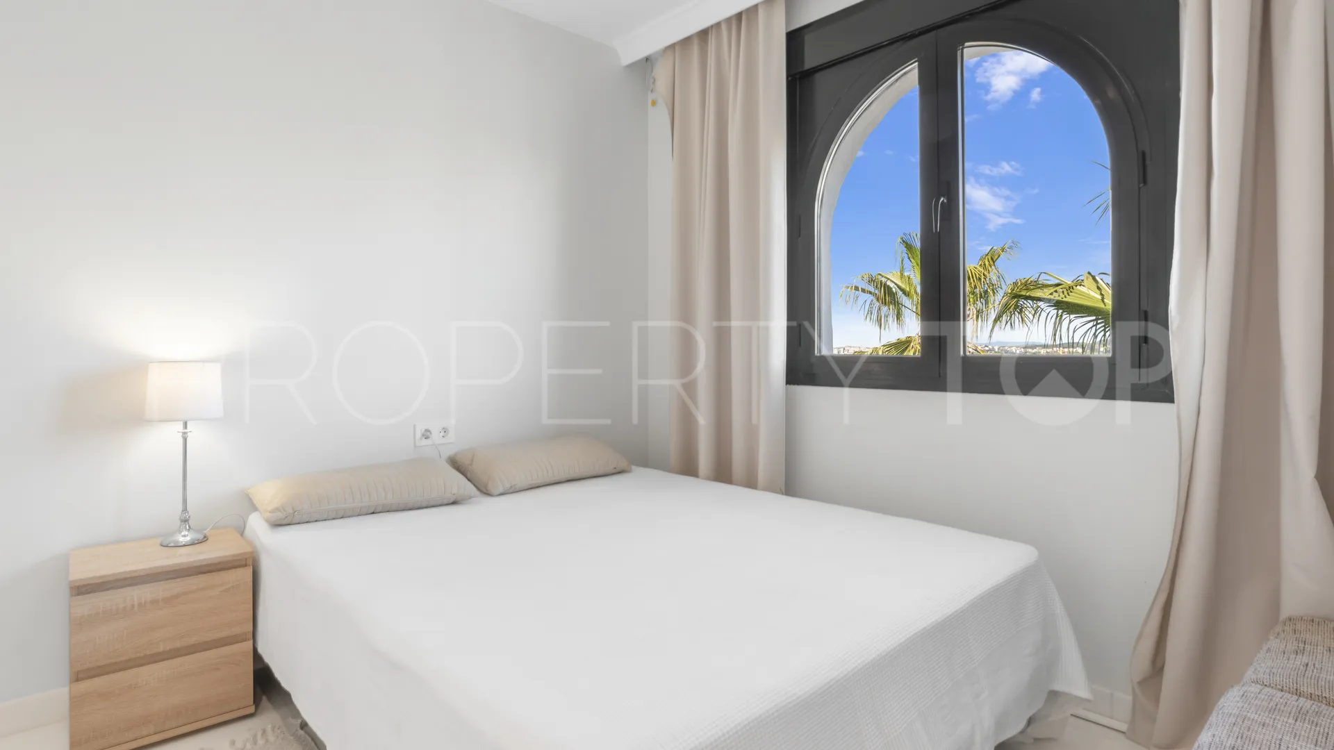 Se vende atico duplex en Doña Julia con 3 dormitorios