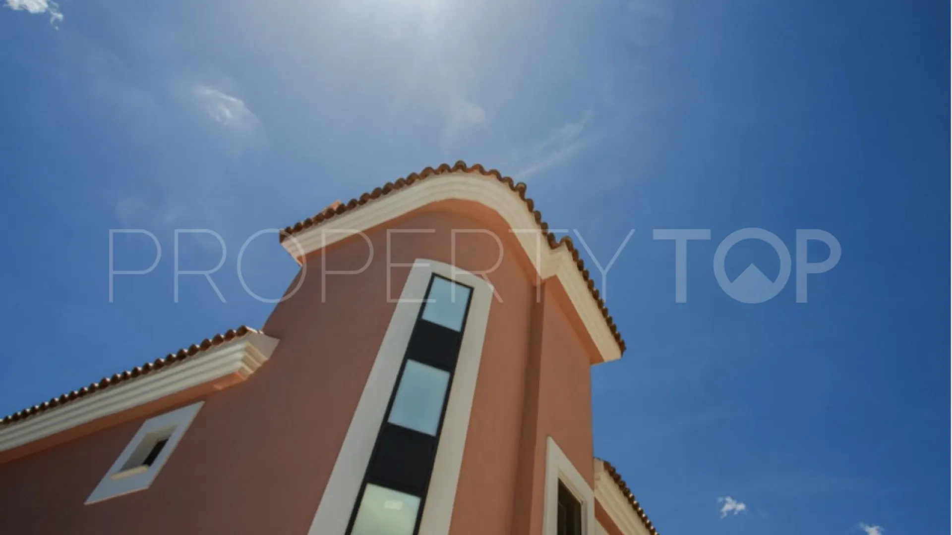 For sale 4 bedrooms villa in Sabinillas