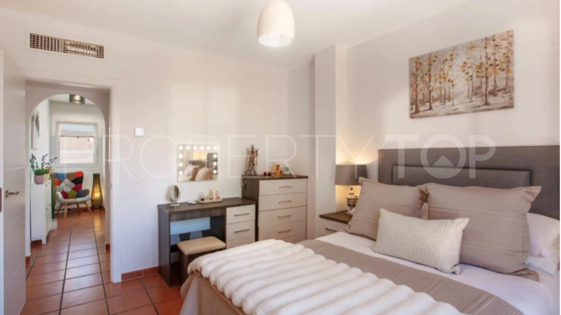 For sale 4 bedrooms villa in Sabinillas