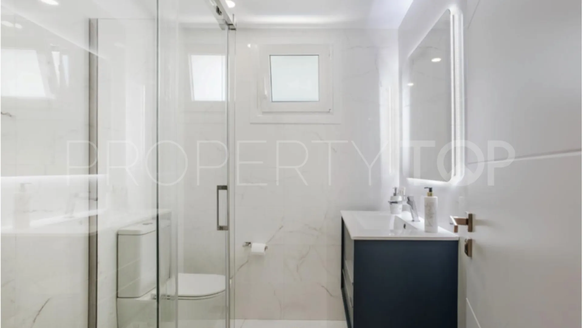 For sale 4 bedrooms villa in Sabinillas