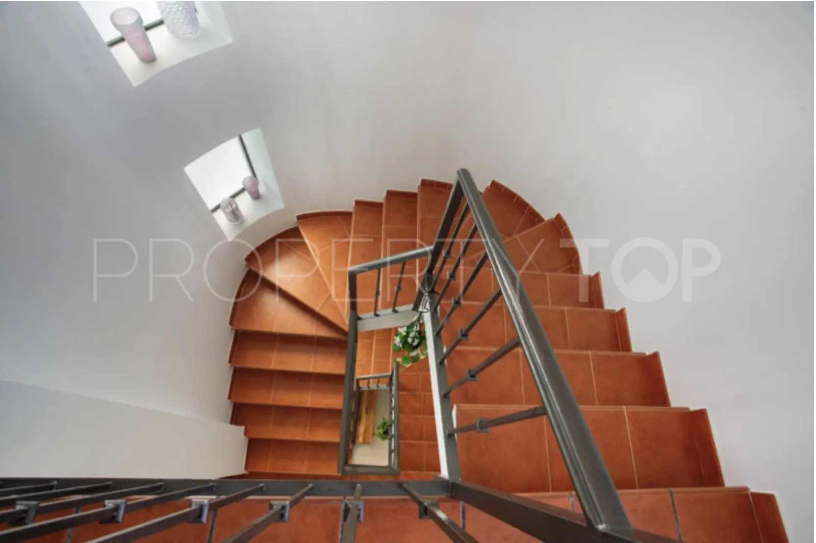 For sale 4 bedrooms villa in Sabinillas