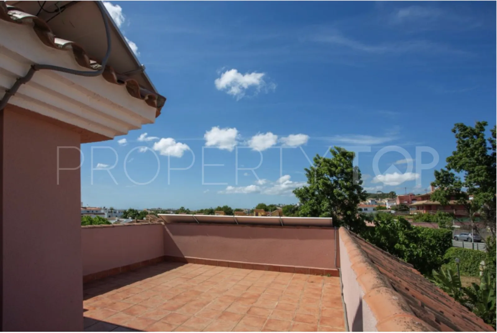 For sale 4 bedrooms villa in Sabinillas