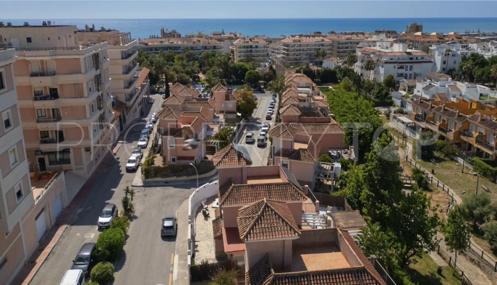 For sale 4 bedrooms villa in Sabinillas