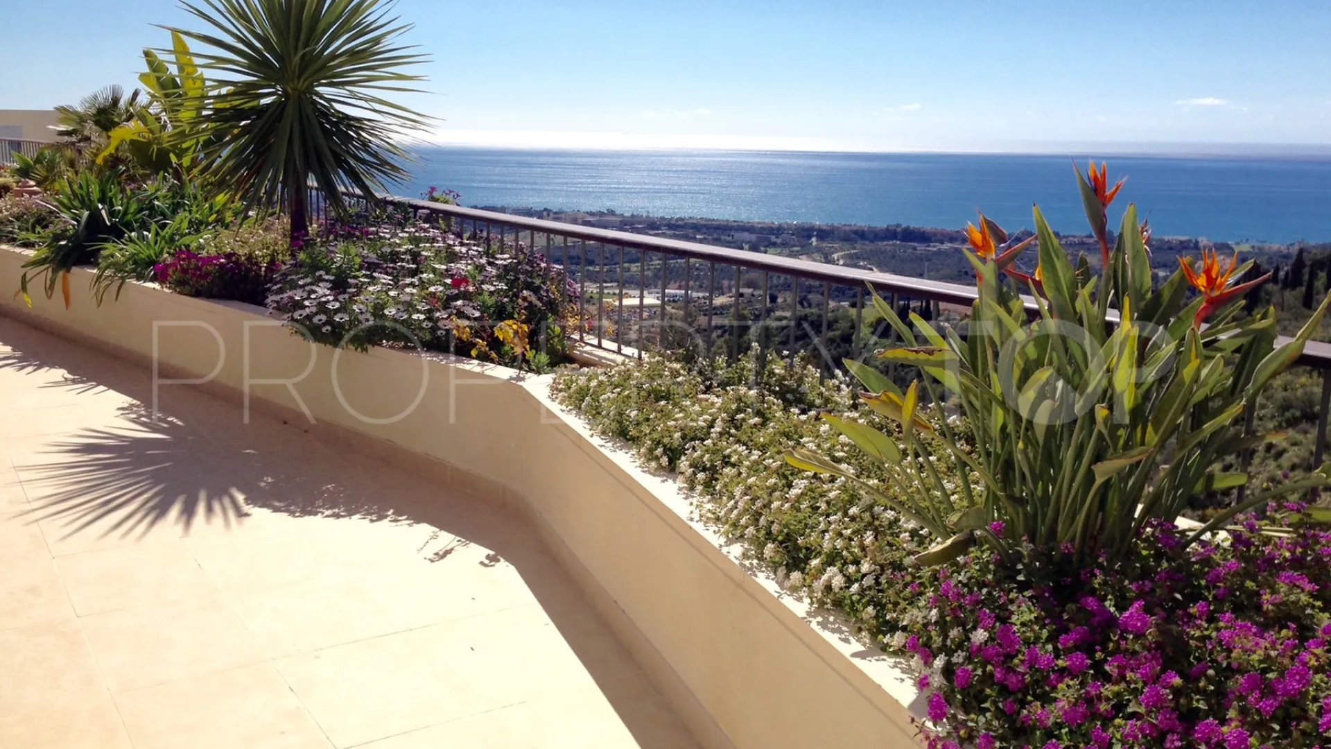 Buy apartment in Los Altos de los Monteros