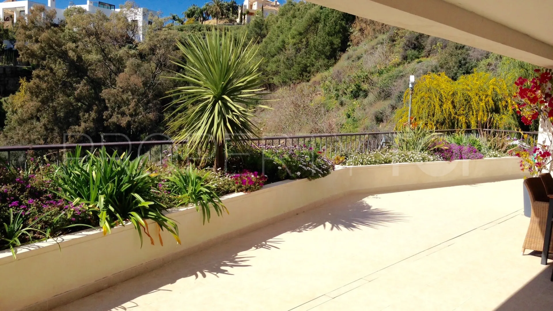 Buy apartment in Los Altos de los Monteros