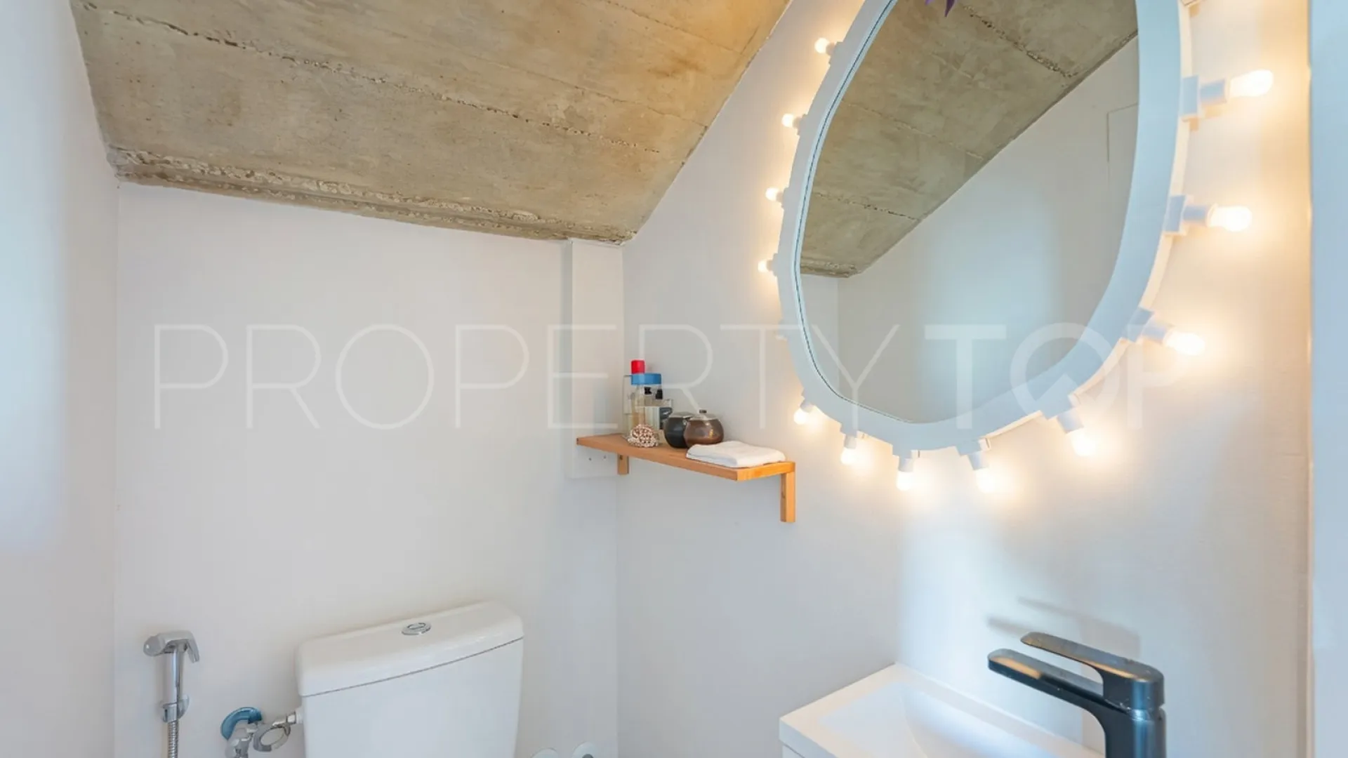 For sale duplex penthouse in La Cartuja del Golf