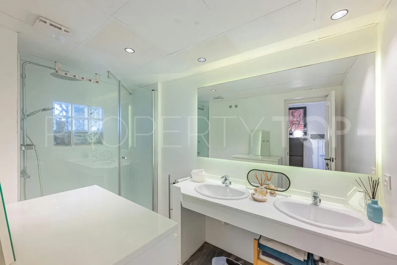 For sale duplex penthouse in La Cartuja del Golf