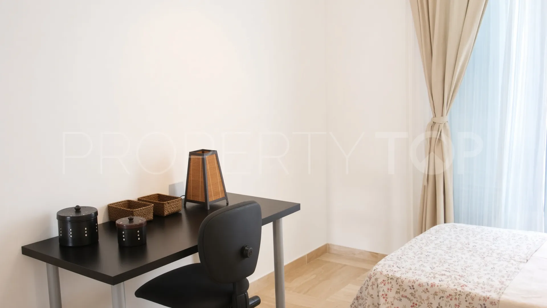 Comprar apartamento de 2 dormitorios en Marina de Sotogrande