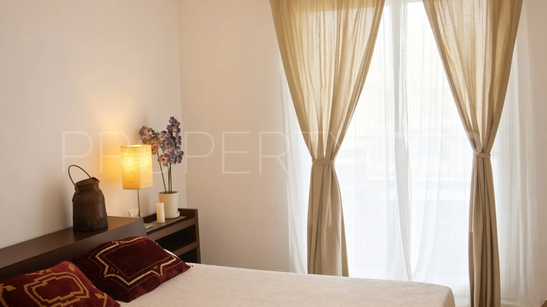 Comprar apartamento de 2 dormitorios en Marina de Sotogrande