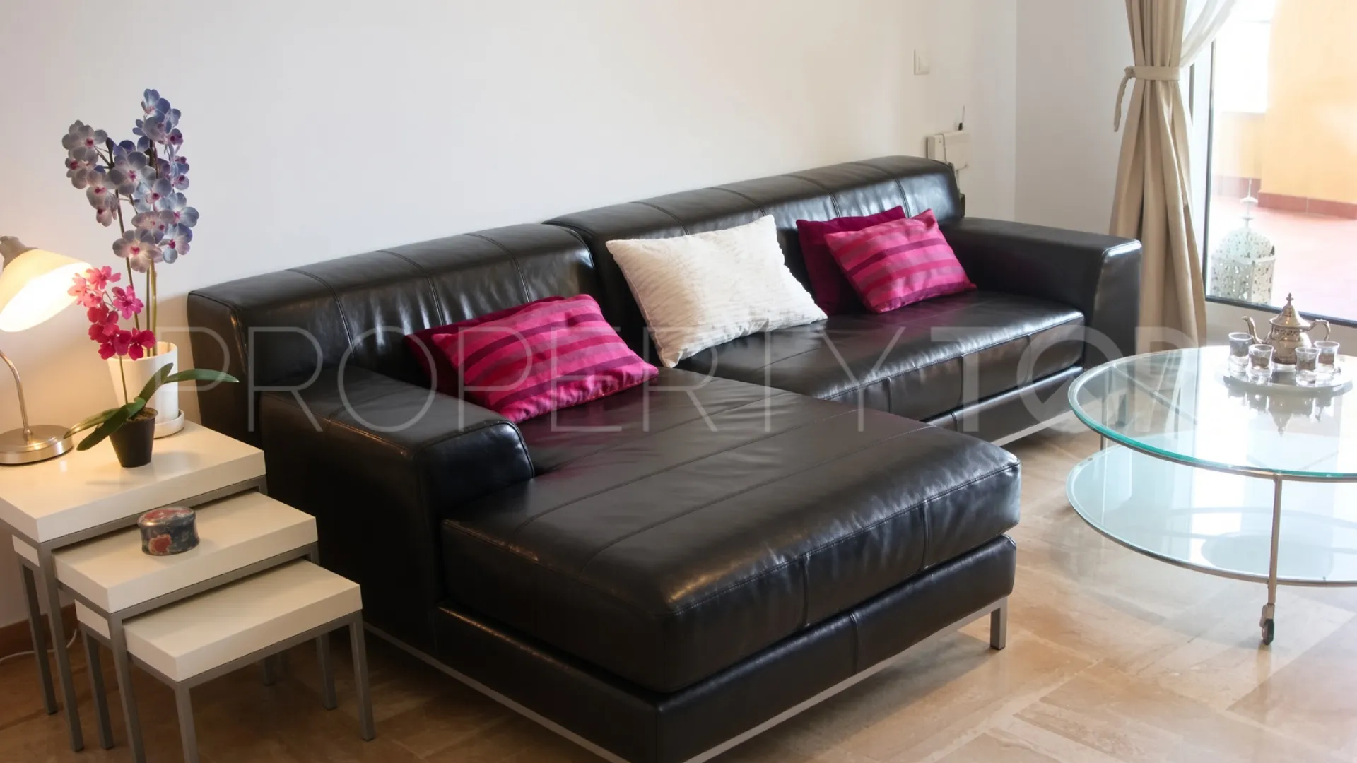 Comprar apartamento de 2 dormitorios en Marina de Sotogrande