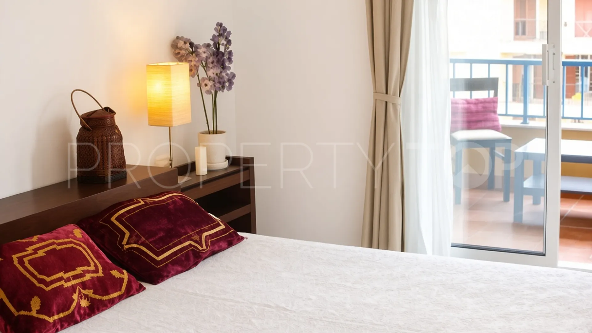 Comprar apartamento de 2 dormitorios en Marina de Sotogrande