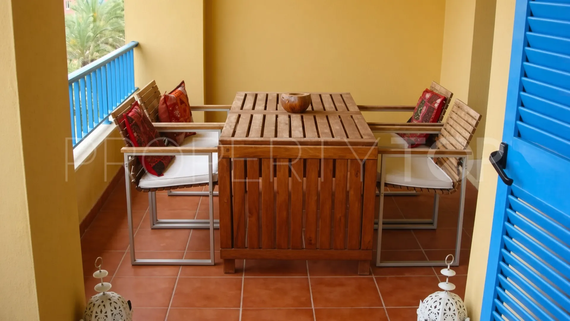 Comprar apartamento de 2 dormitorios en Marina de Sotogrande