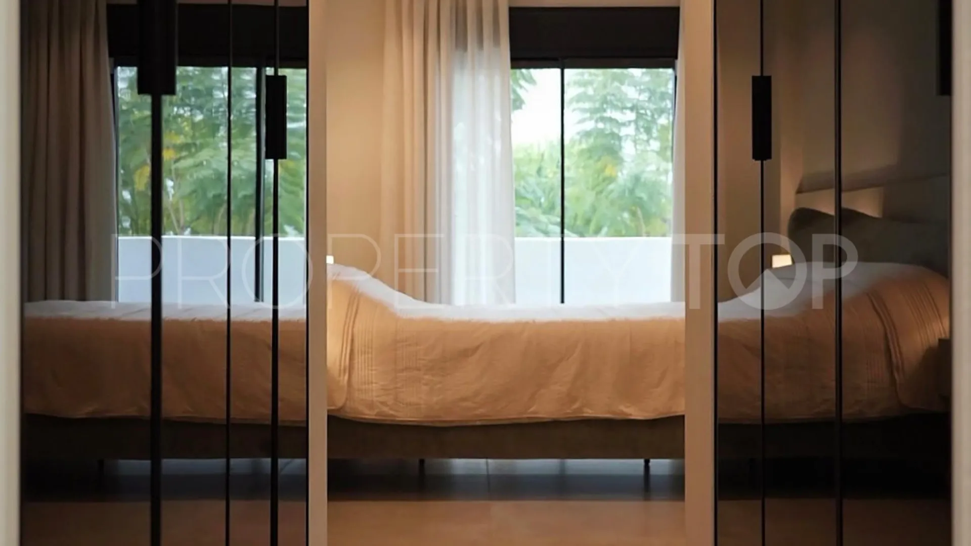 Apartamento planta baja en venta en La Maestranza de 3 dormitorios