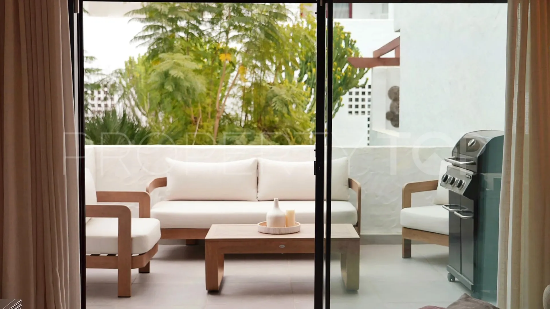 Apartamento planta baja en venta en La Maestranza de 3 dormitorios