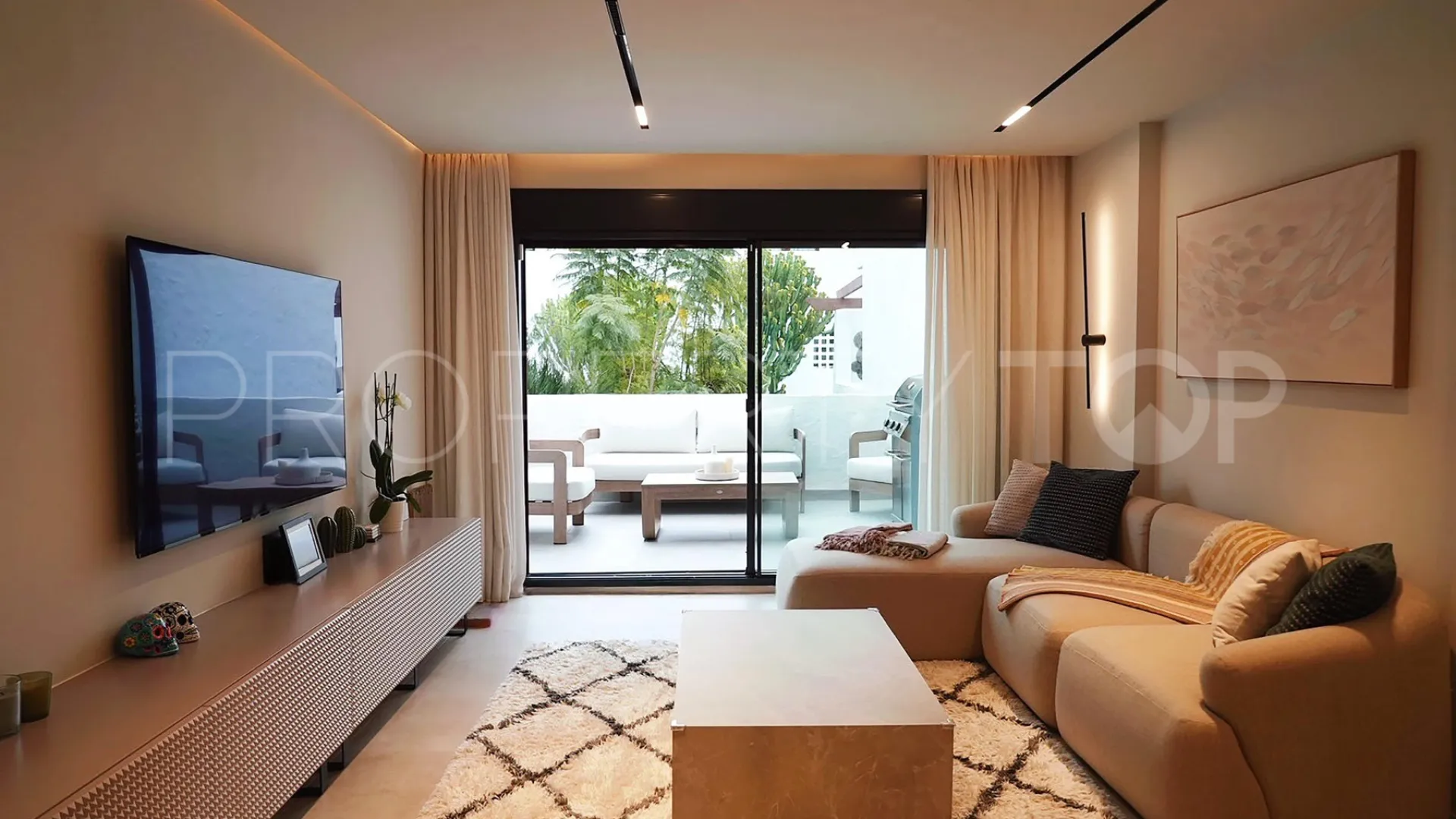 Apartamento planta baja en venta en La Maestranza de 3 dormitorios