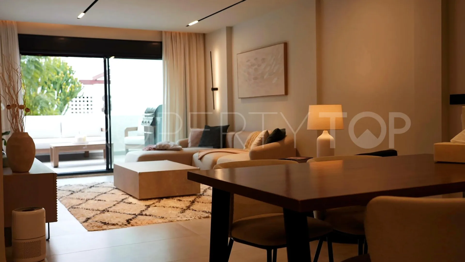 Apartamento planta baja en venta en La Maestranza de 3 dormitorios