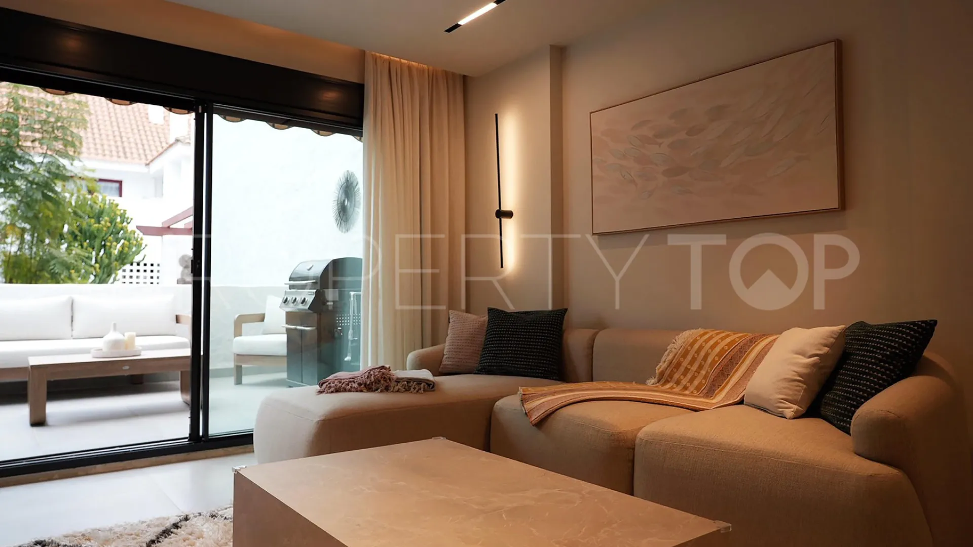 Apartamento planta baja en venta en La Maestranza de 3 dormitorios