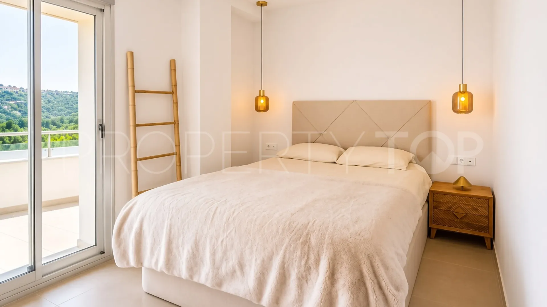 For sale apartment with 3 bedrooms in Cancelada
