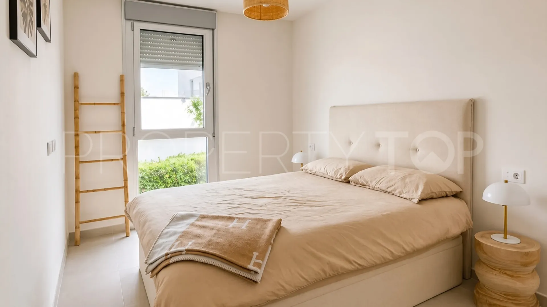 For sale apartment with 3 bedrooms in Cancelada