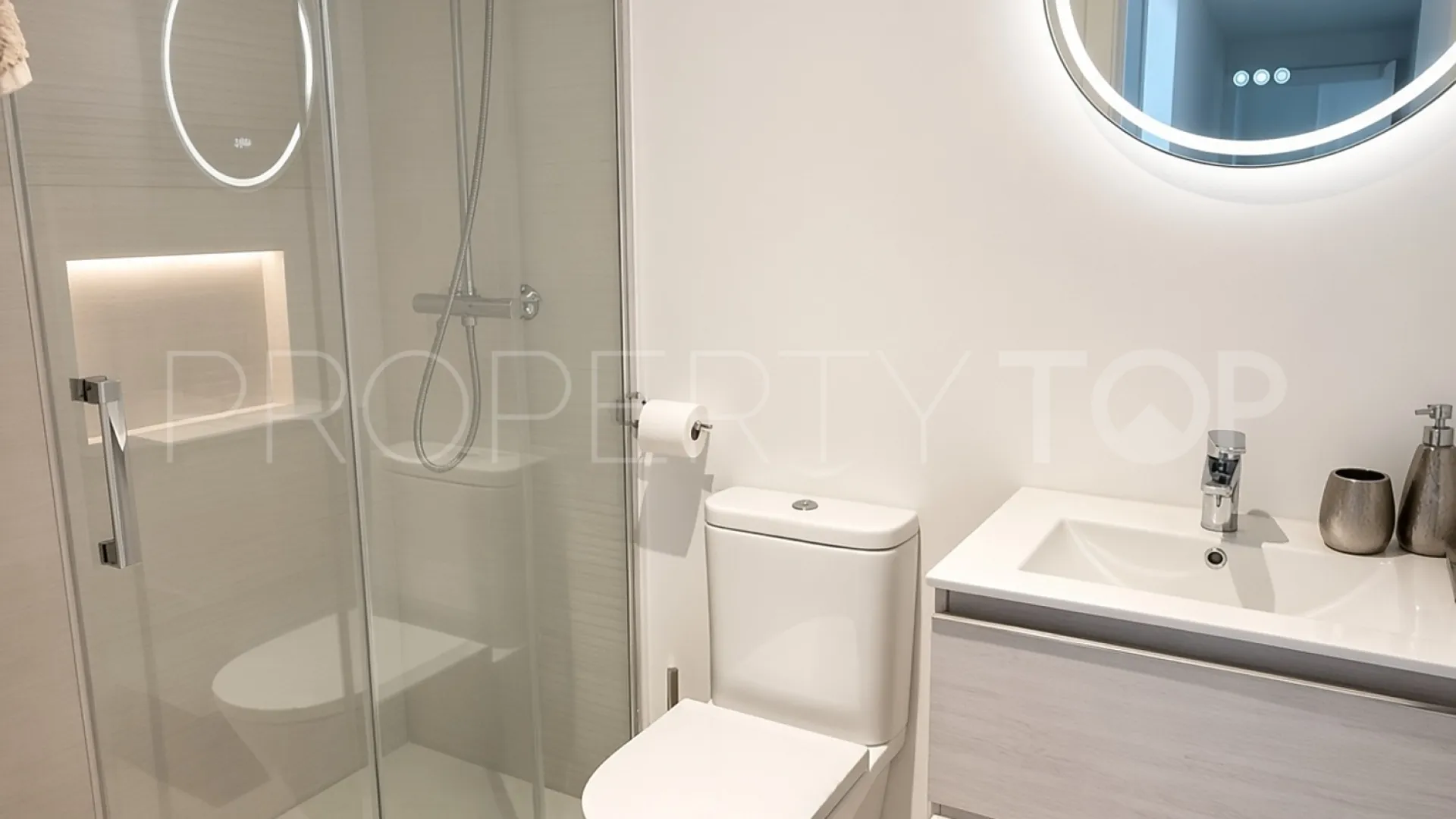 For sale apartment with 3 bedrooms in Cancelada